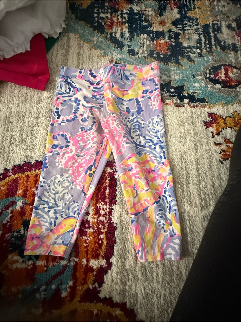 Girls size 4-5 Lilly Pulitzer Pink & Blue Floral Print Leggings